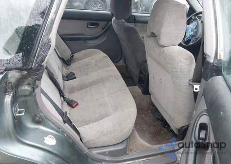 2000 Subaru Legacy L from USA, damaged, VIN 4S3BE635XY7206675